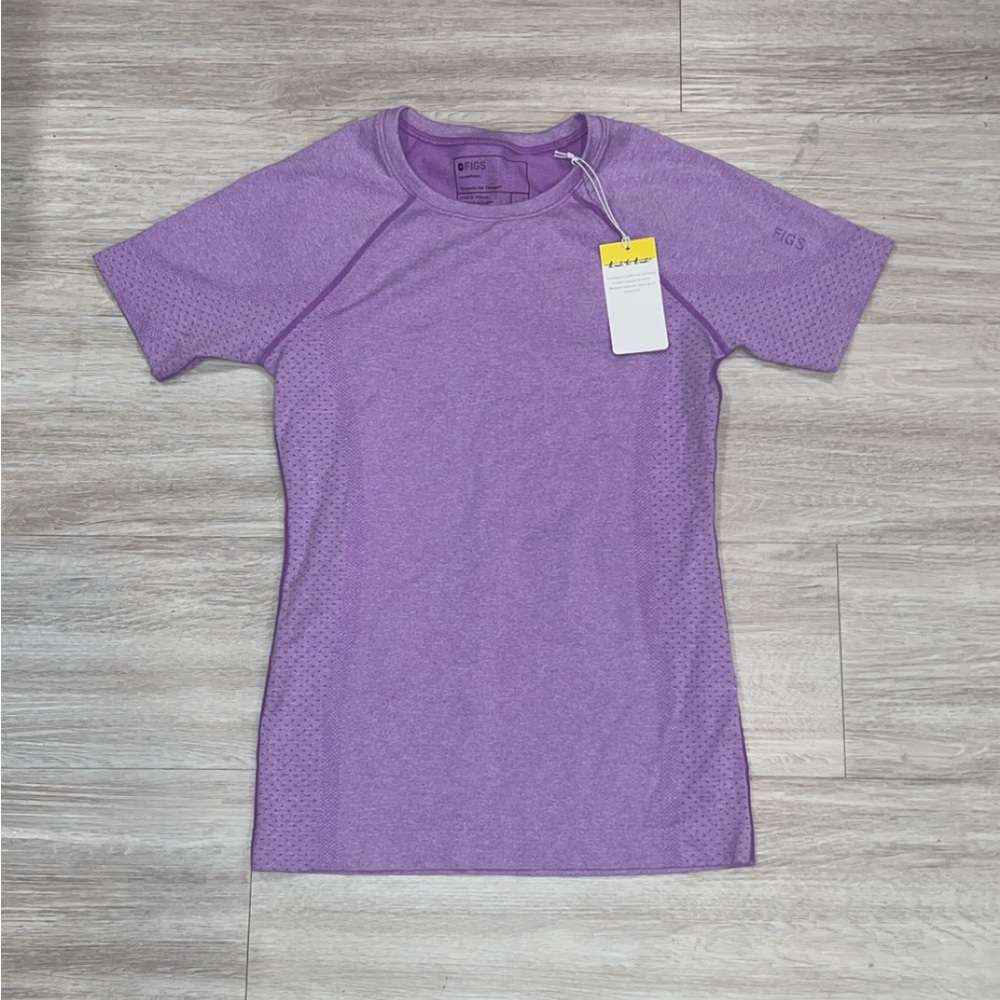 NWT figs salta seamless top